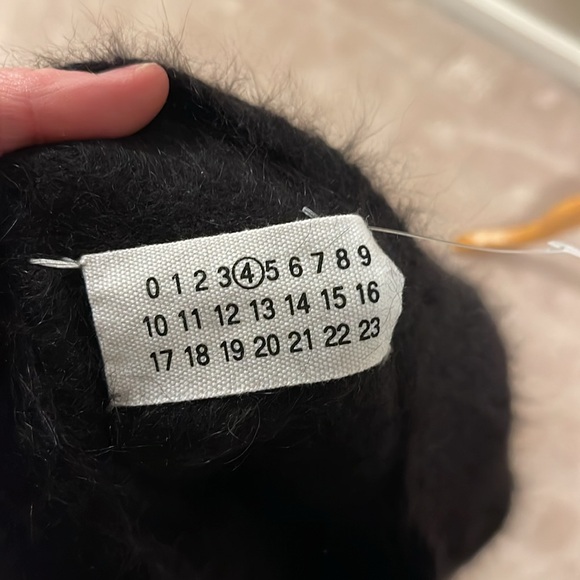 Maison Martin Margiela Size Medium Wool-Blend Black Sweater - Picture 6 of 7